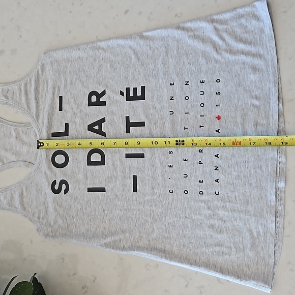 Lululemon Solidarité Love Tank, Size 6 - Picture 9 of 10